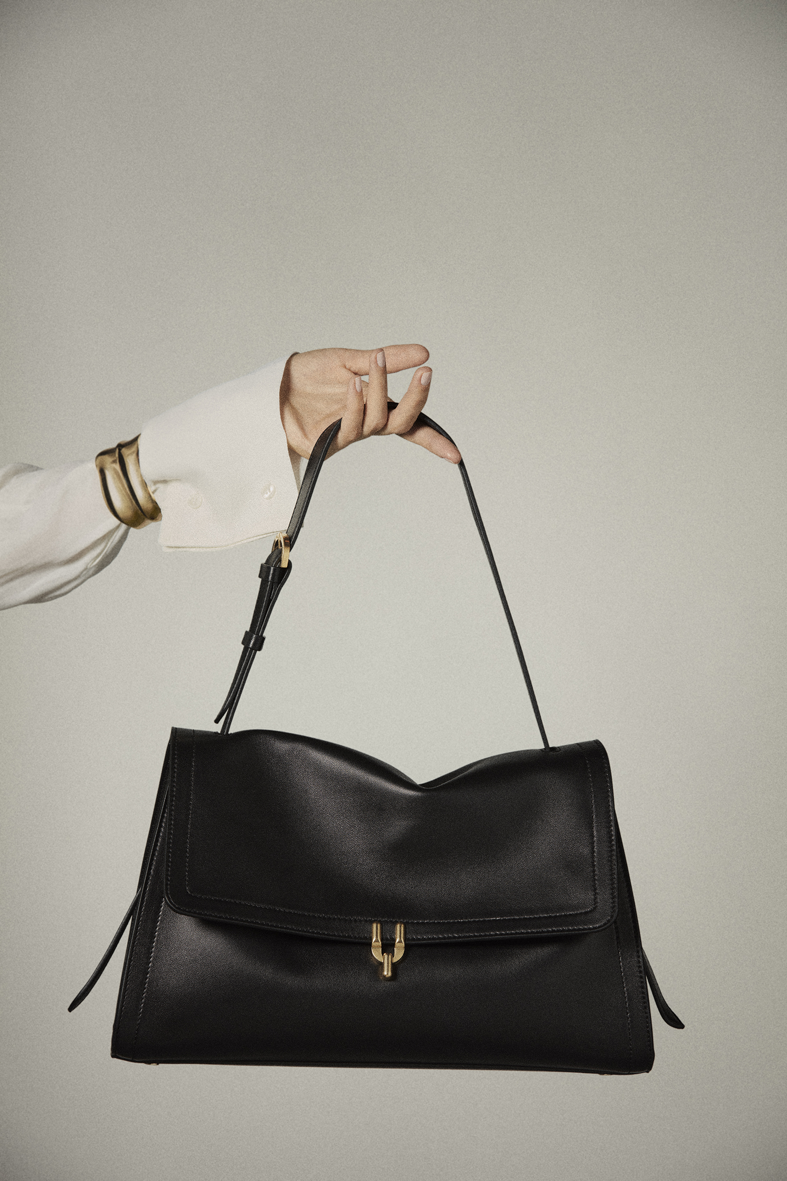 Hands — Arthur Cerica