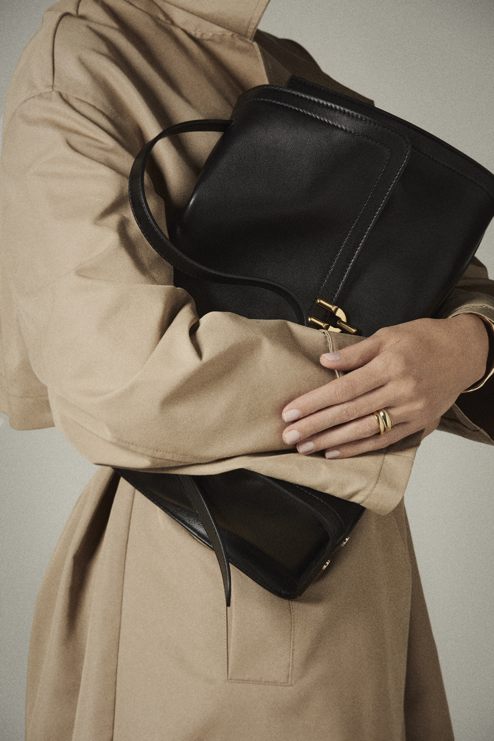 Hands 4 — Arthur Cerica