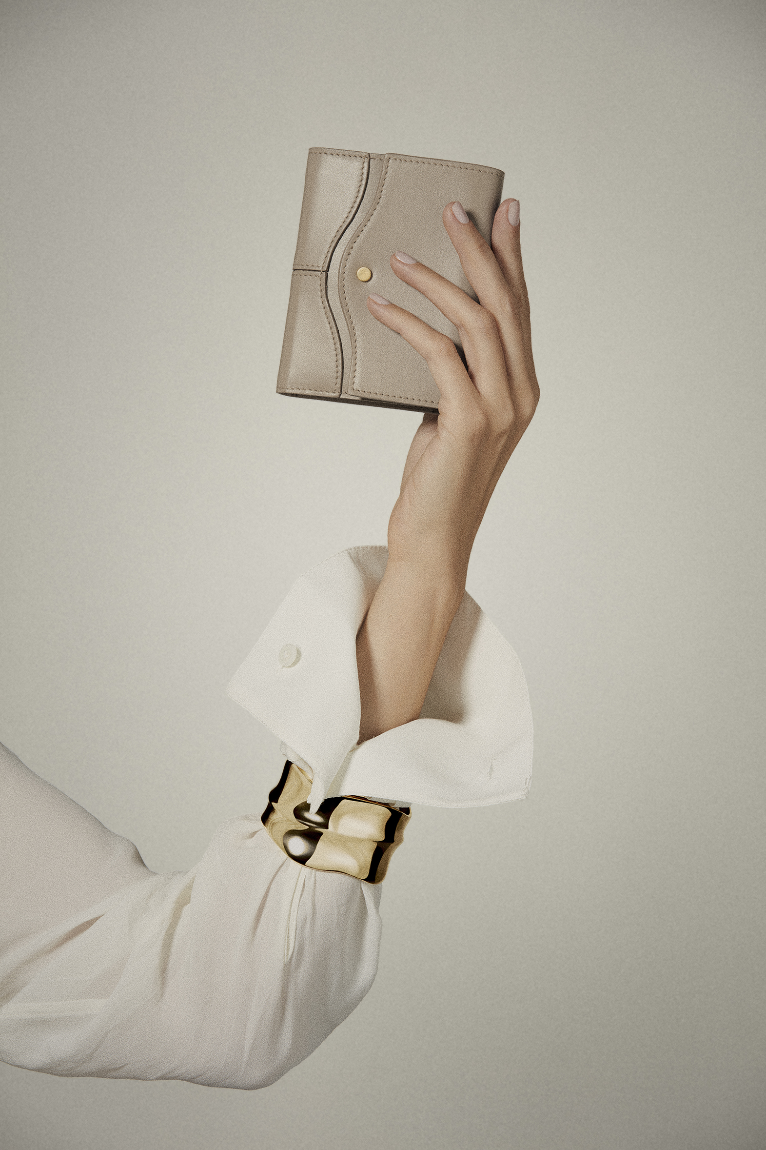 Hands 5 — Arthur Cerica