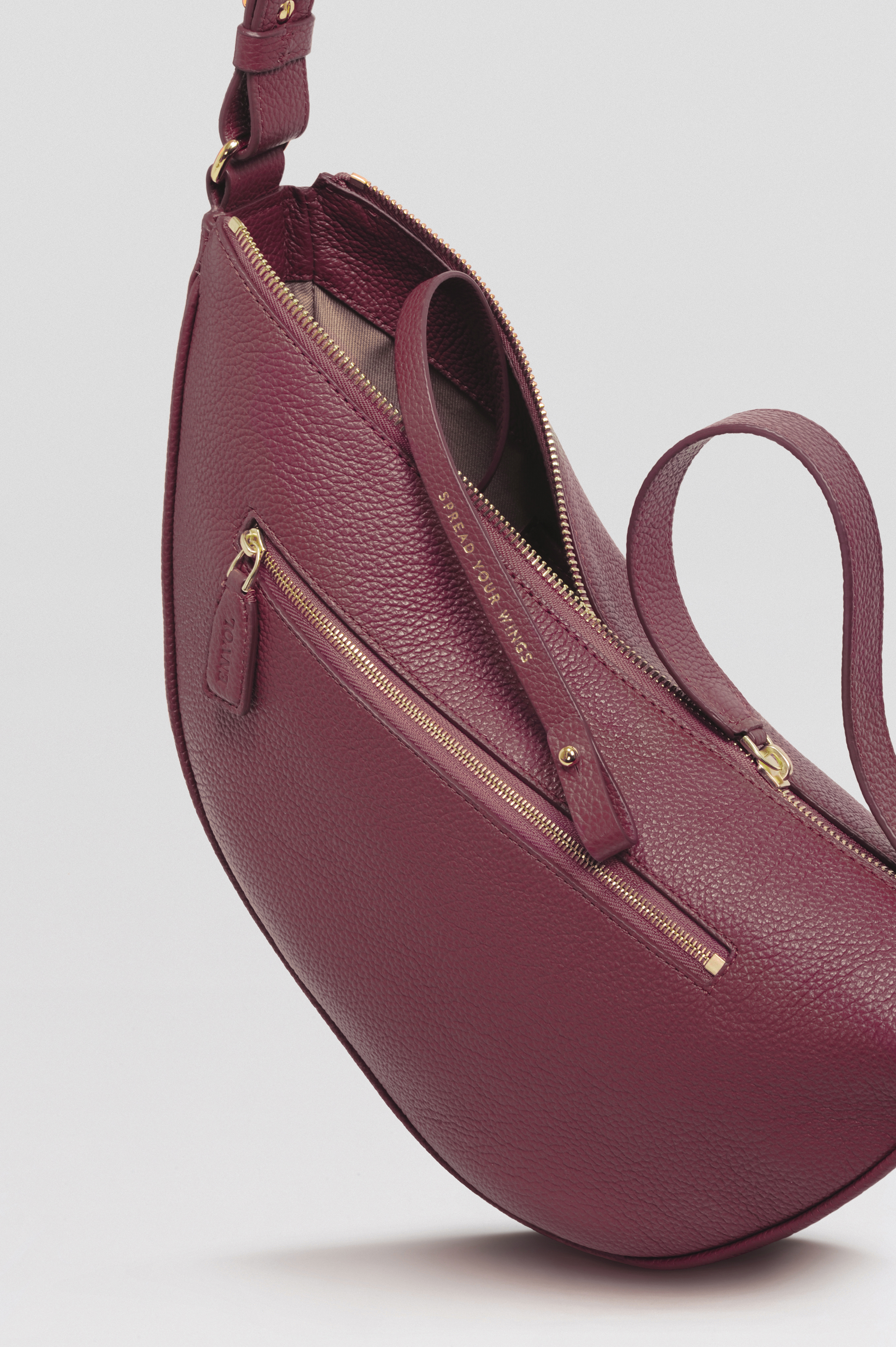 Envol; Sac; Banane; Rose; Cuir; Made-in-France; mode; fashion; accessoire-mode; détail;
