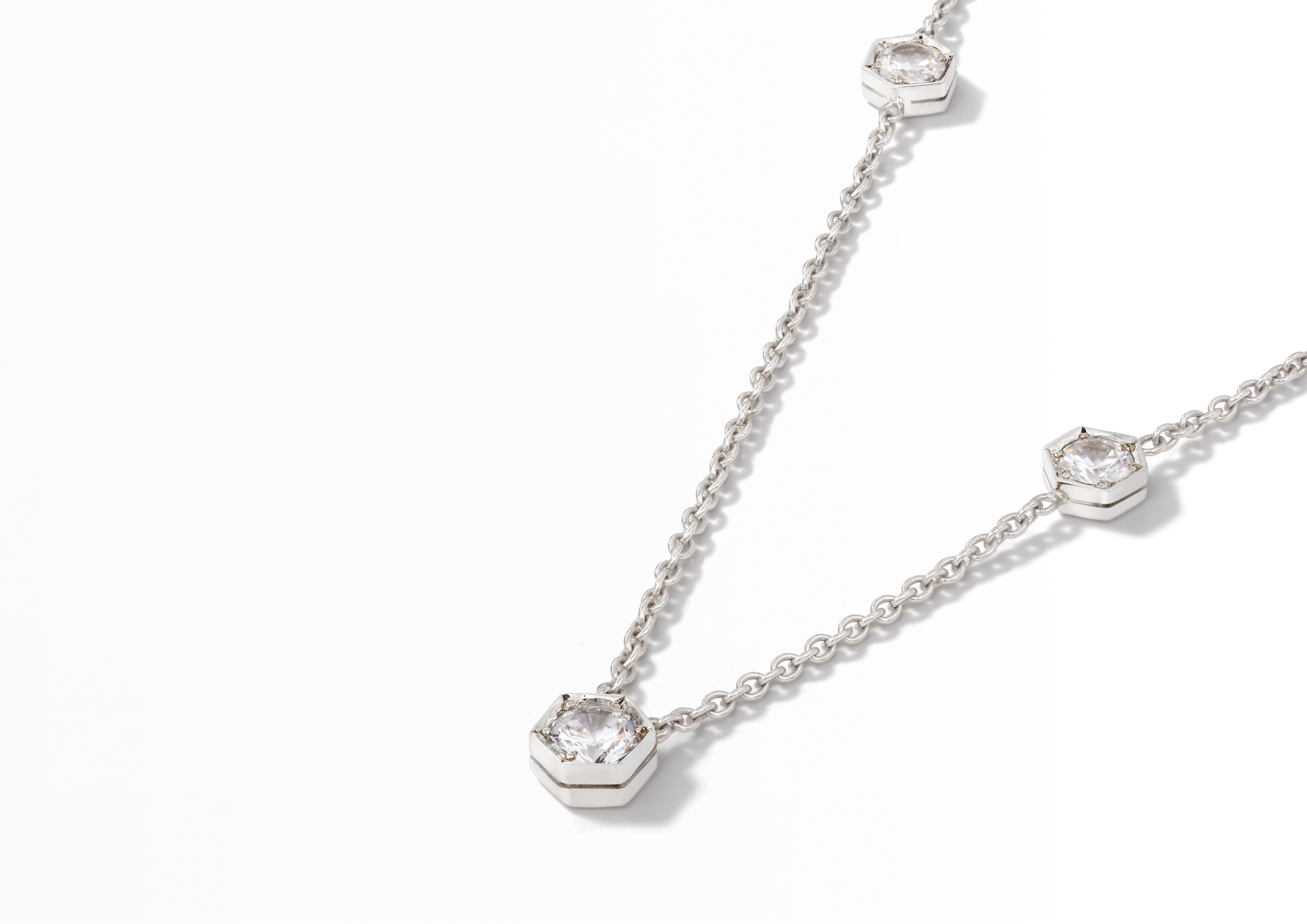 Bijoux; Joaillerie; Insolite Joaillerie; Chaine; Argent; Diaments; Pierre